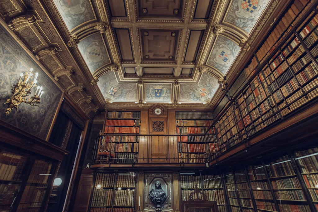 Chantily Library France